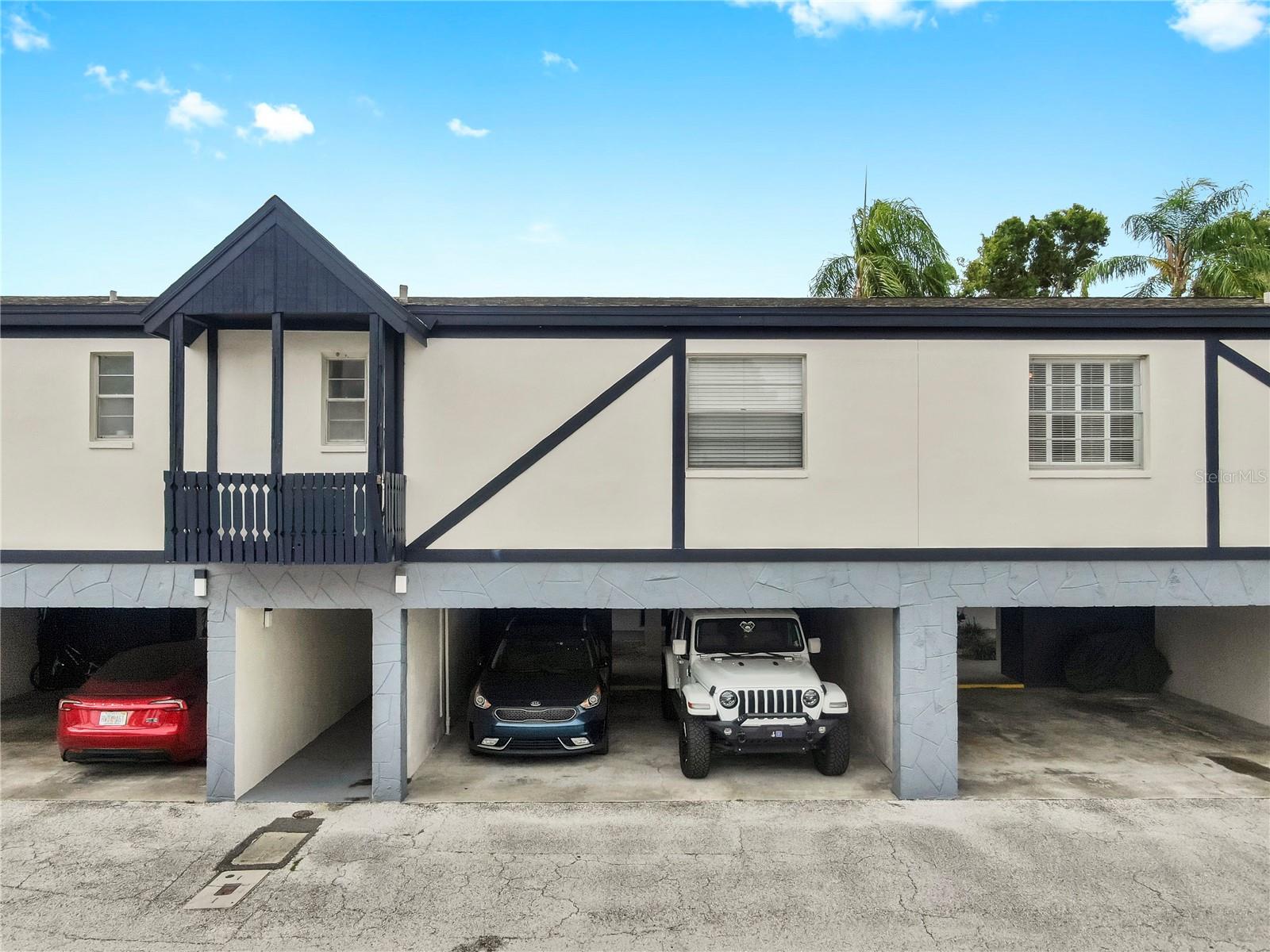 Image 24 of 26 For 1146 King Arthur Court 114