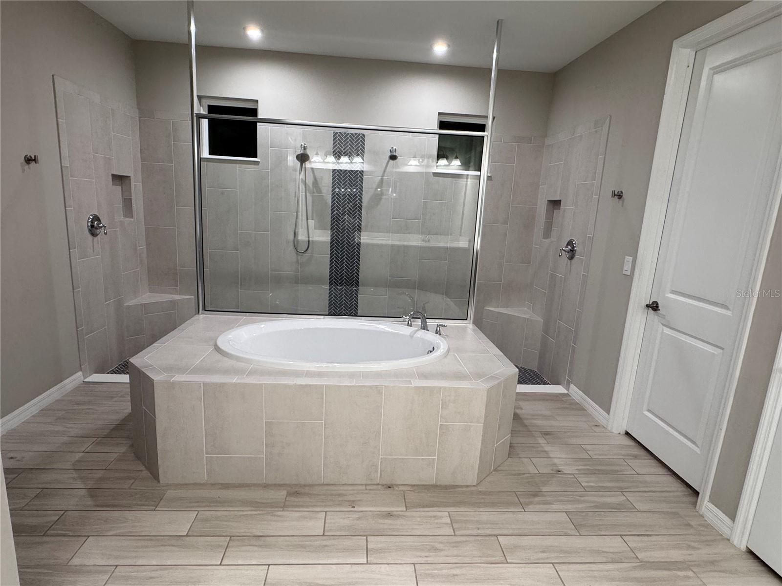 Image 19 of 28 For 7298 Bluestem Court