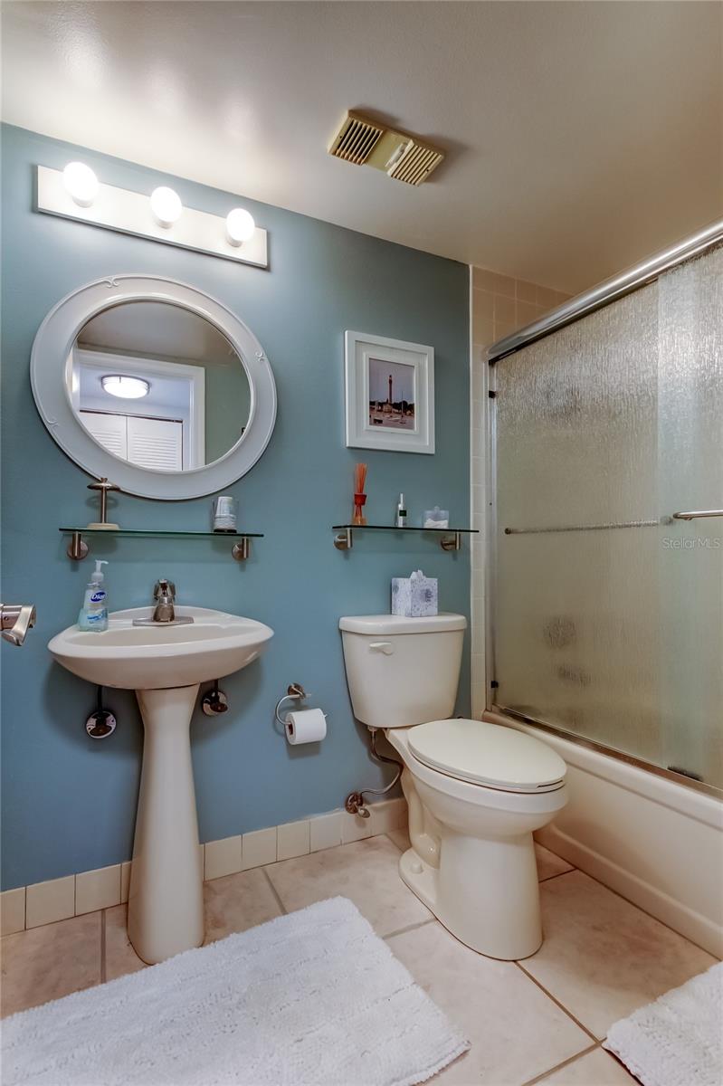 Image 33 of 41 For 6357 Bahia Del Mar Boulevard 506