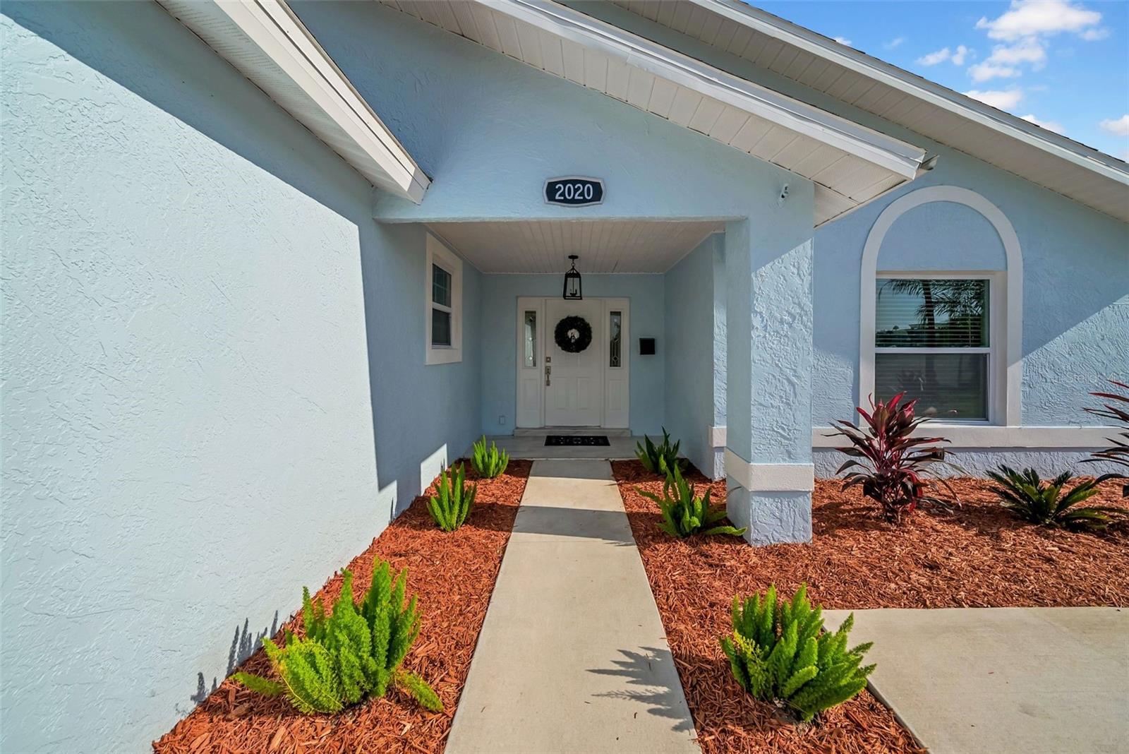 Image 2 of 53 For 2020 58th Avenue S