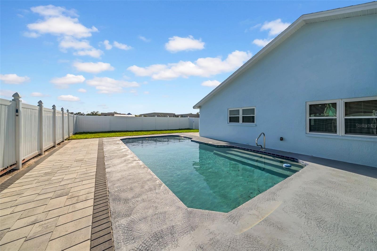 Image 4 of 53 For 2020 58th Avenue S