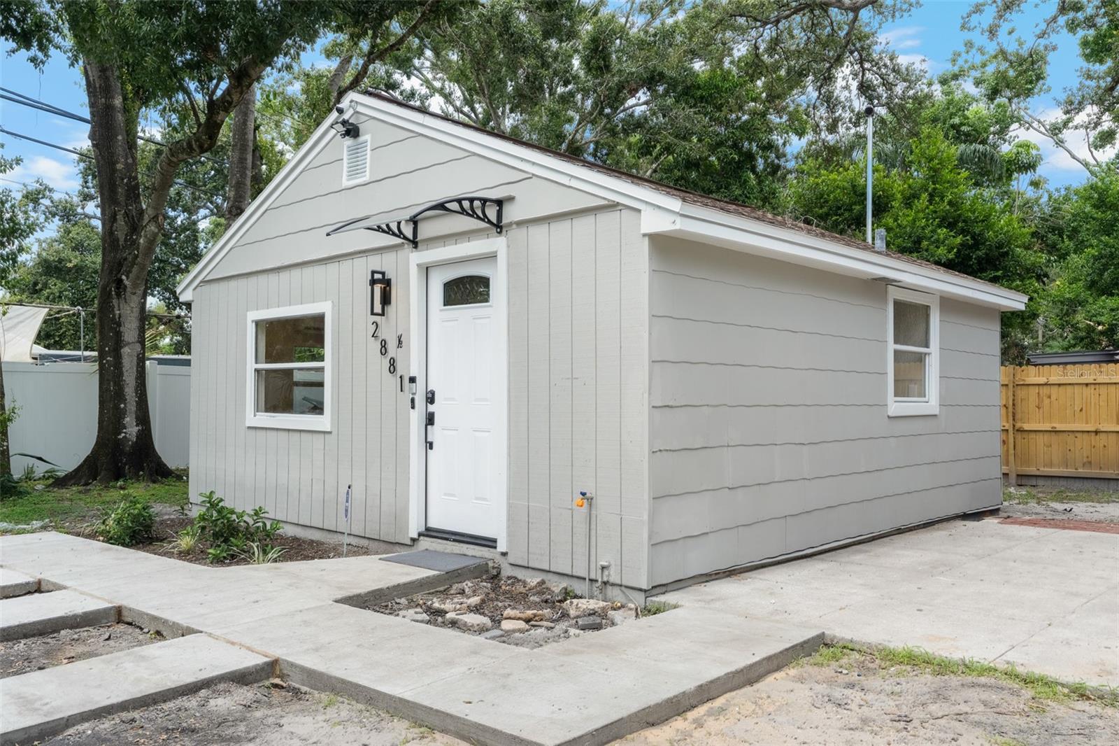 Image 10 of 43 For 2881 61st Avenue N