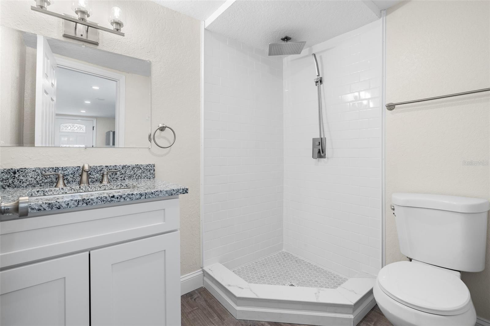 Image 19 of 43 For 2881 61st Avenue N