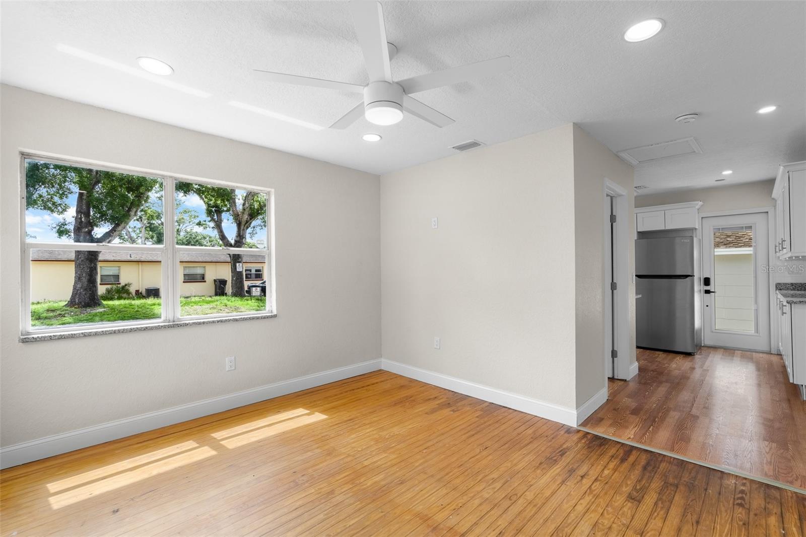 Image 25 of 43 For 2881 61st Avenue N