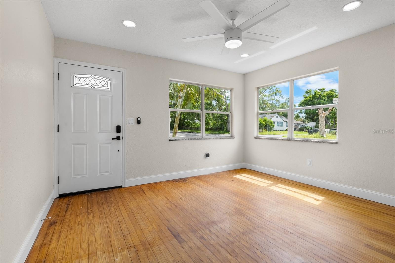 Image 29 of 43 For 2881 61st Avenue N