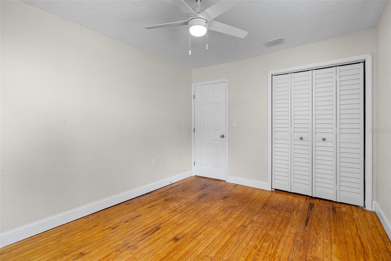 Image 35 of 43 For 2881 61st Avenue N
