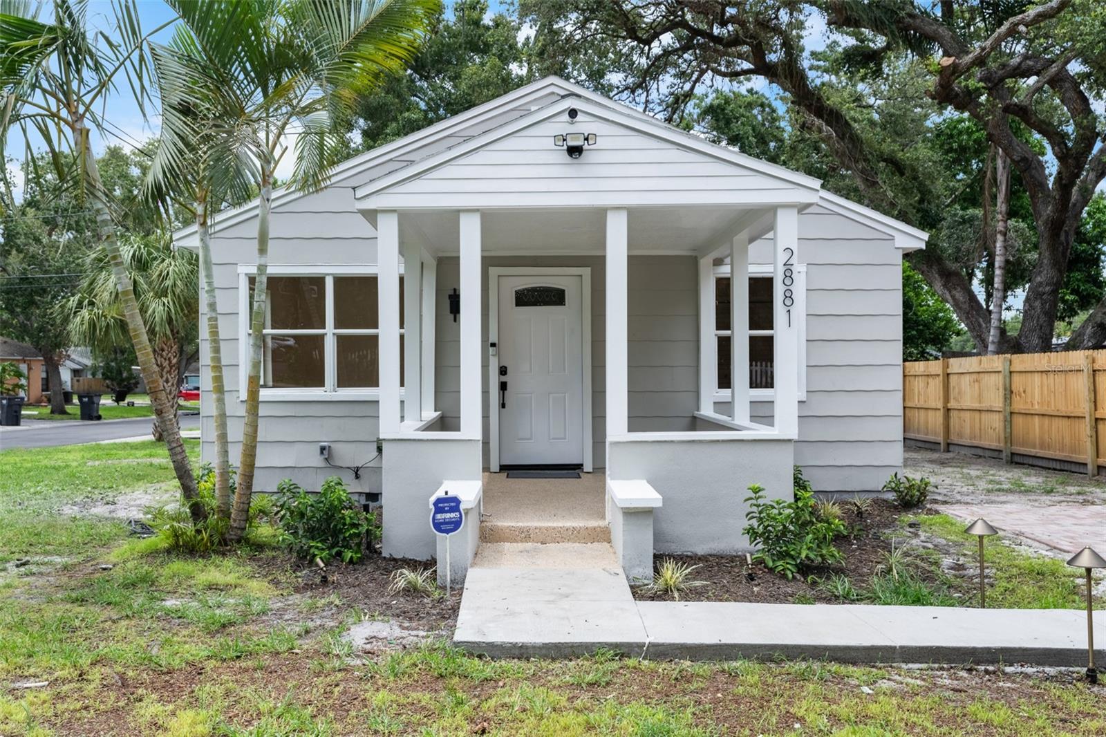 Image 4 of 43 For 2881 61st Avenue N