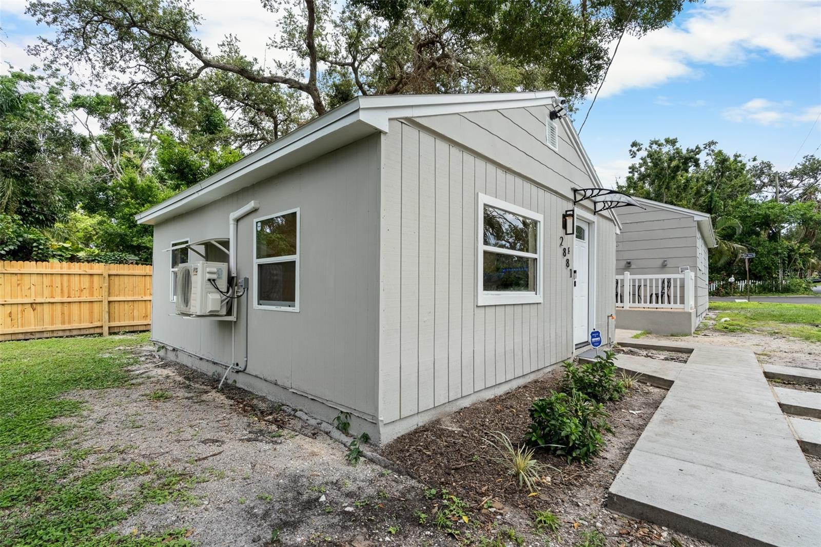 Image 8 of 43 For 2881 61st Avenue N