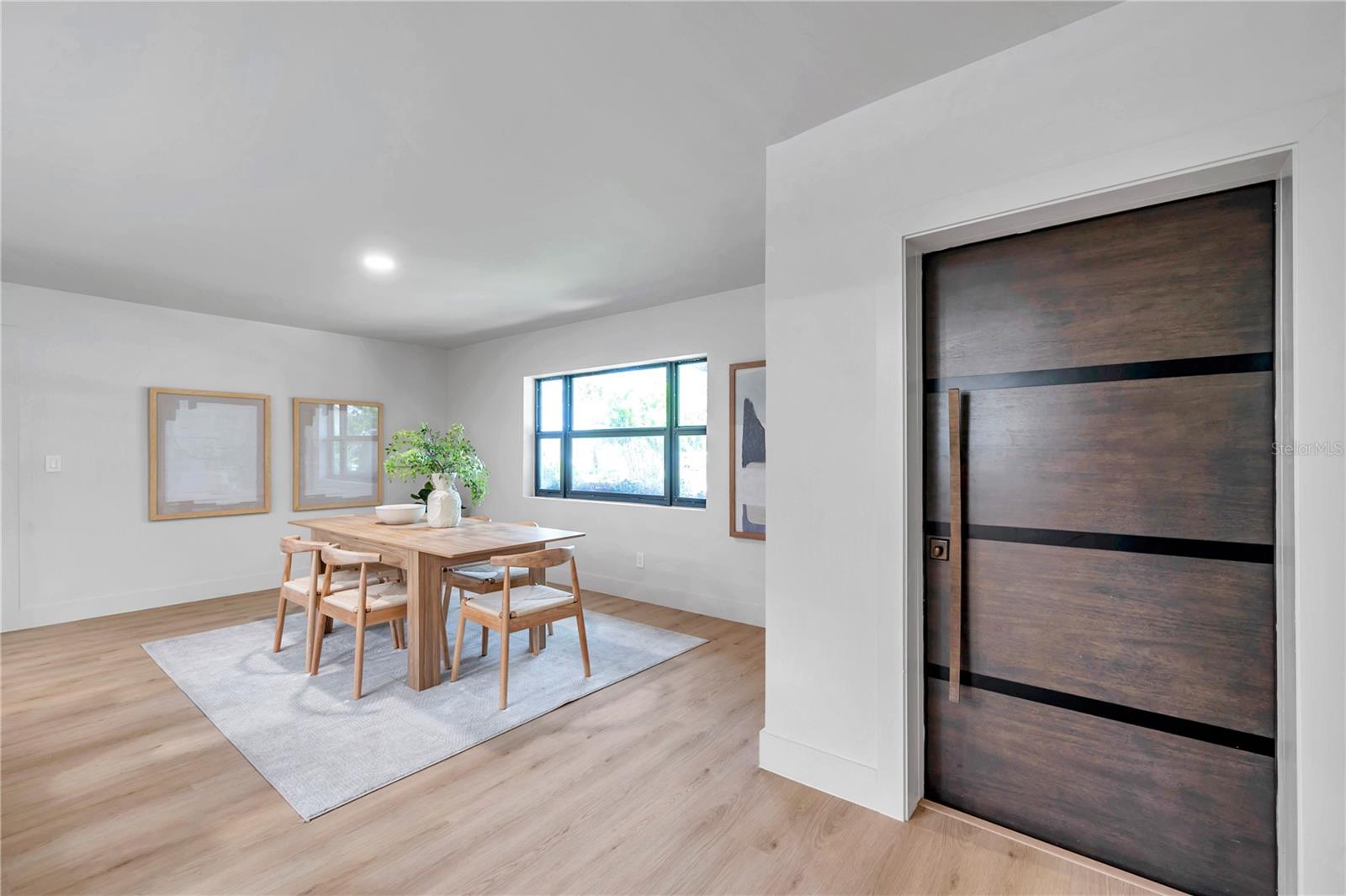 Listing photo id 12 for 4504 Lamb Avenue