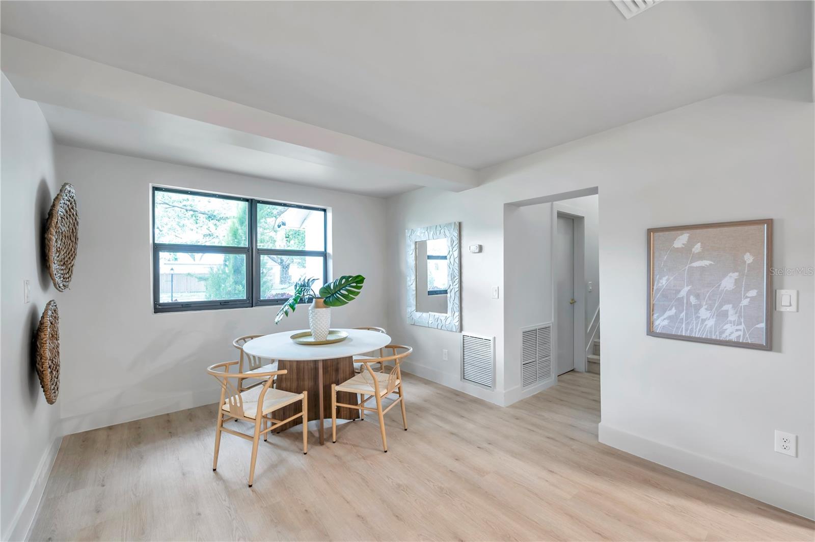 Listing photo id 24 for 4504 Lamb Avenue