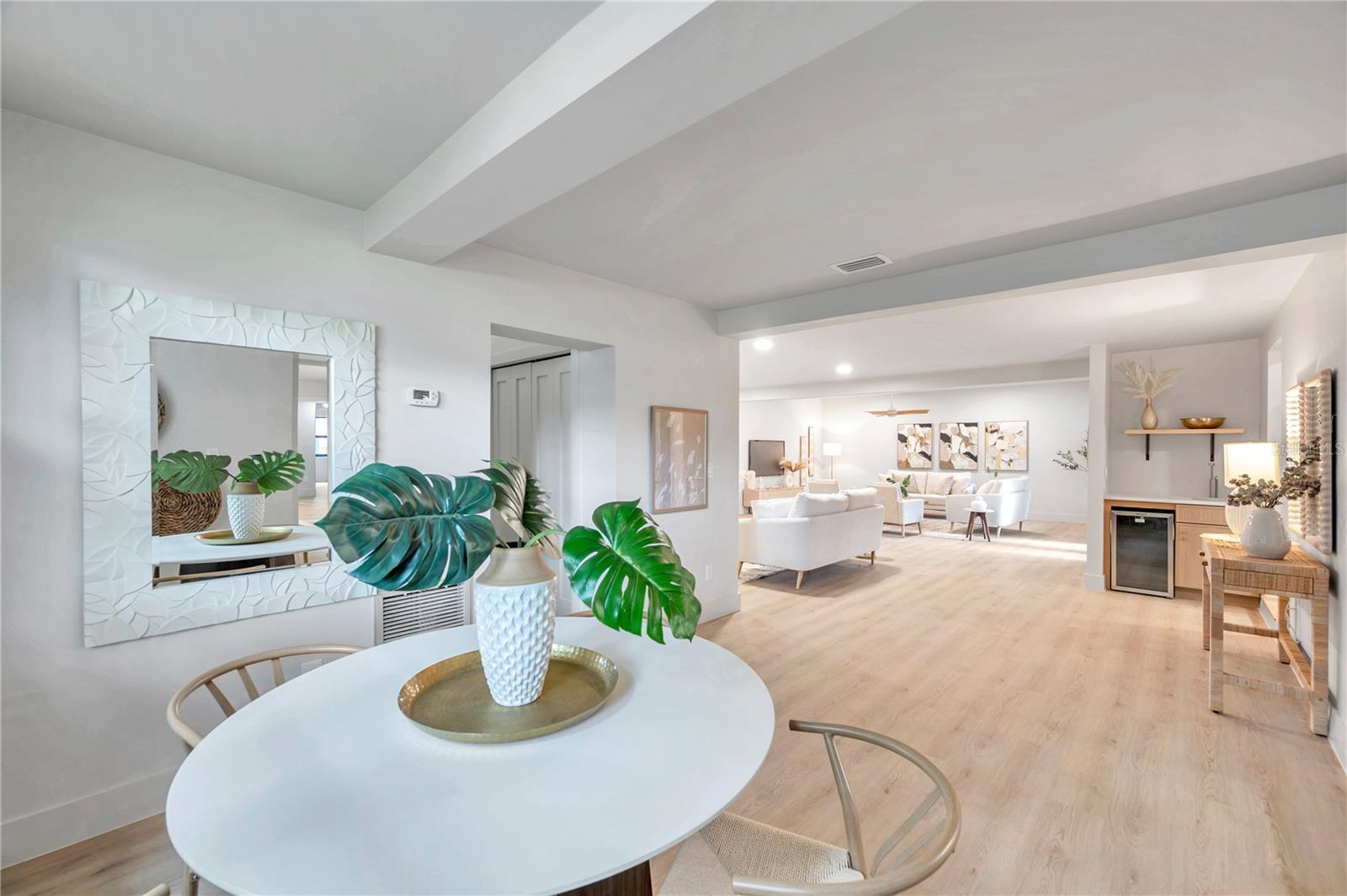 Listing photo id 27 for 4504 Lamb Avenue