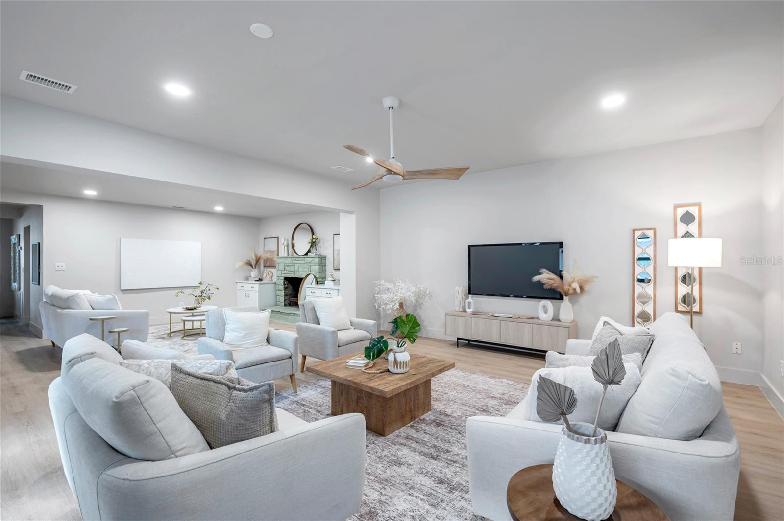 Listing photo id 29 for 4504 Lamb Avenue