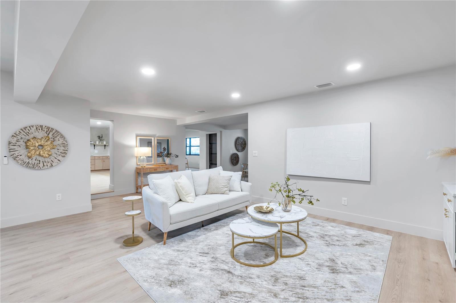 Listing photo id 32 for 4504 Lamb Avenue