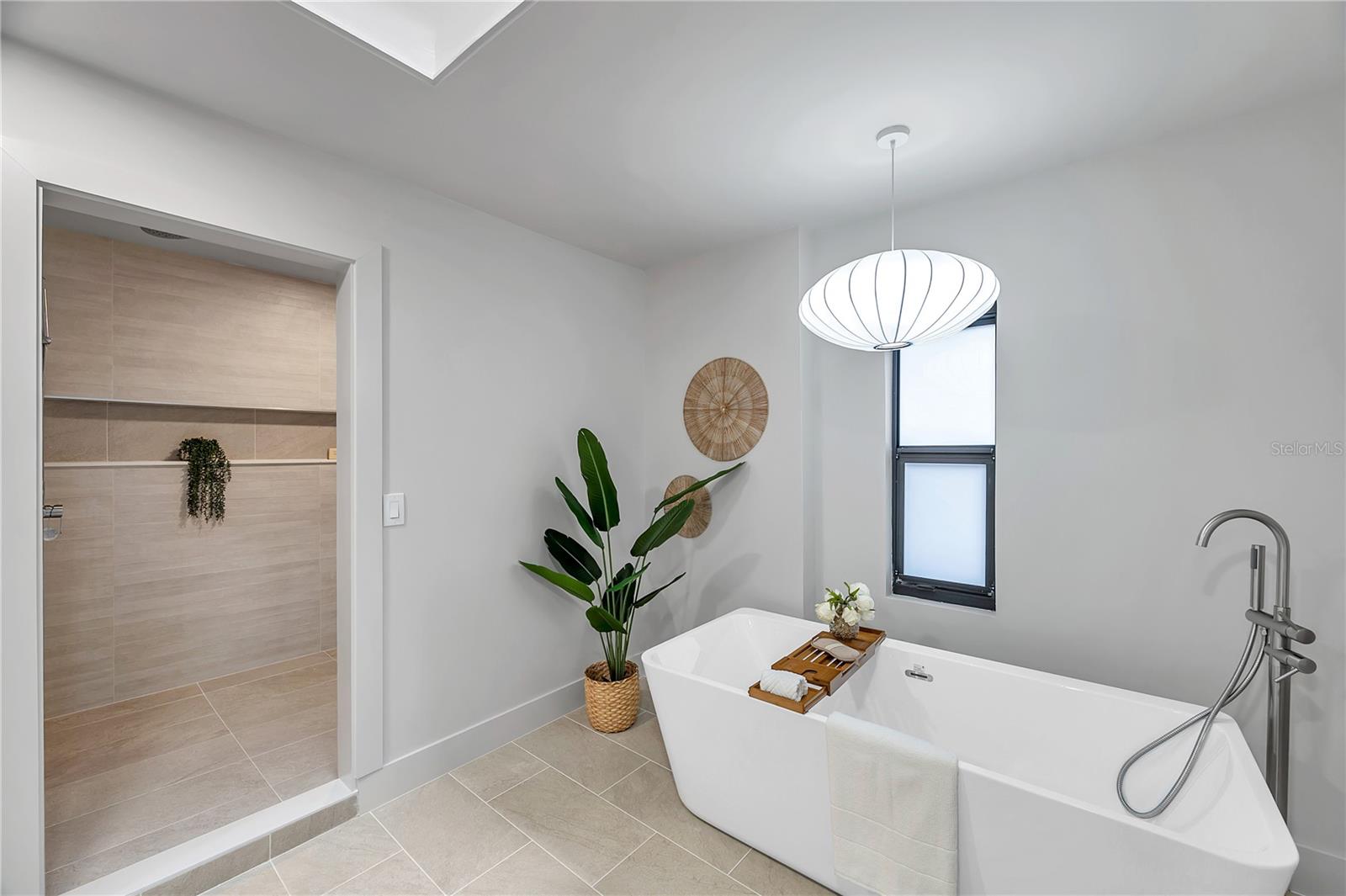Listing photo id 42 for 4504 Lamb Avenue