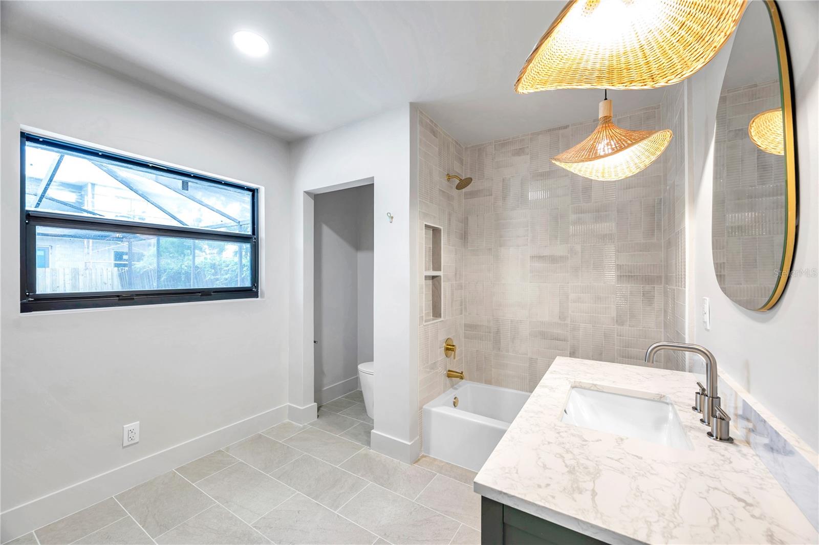 Listing photo id 57 for 4504 Lamb Avenue