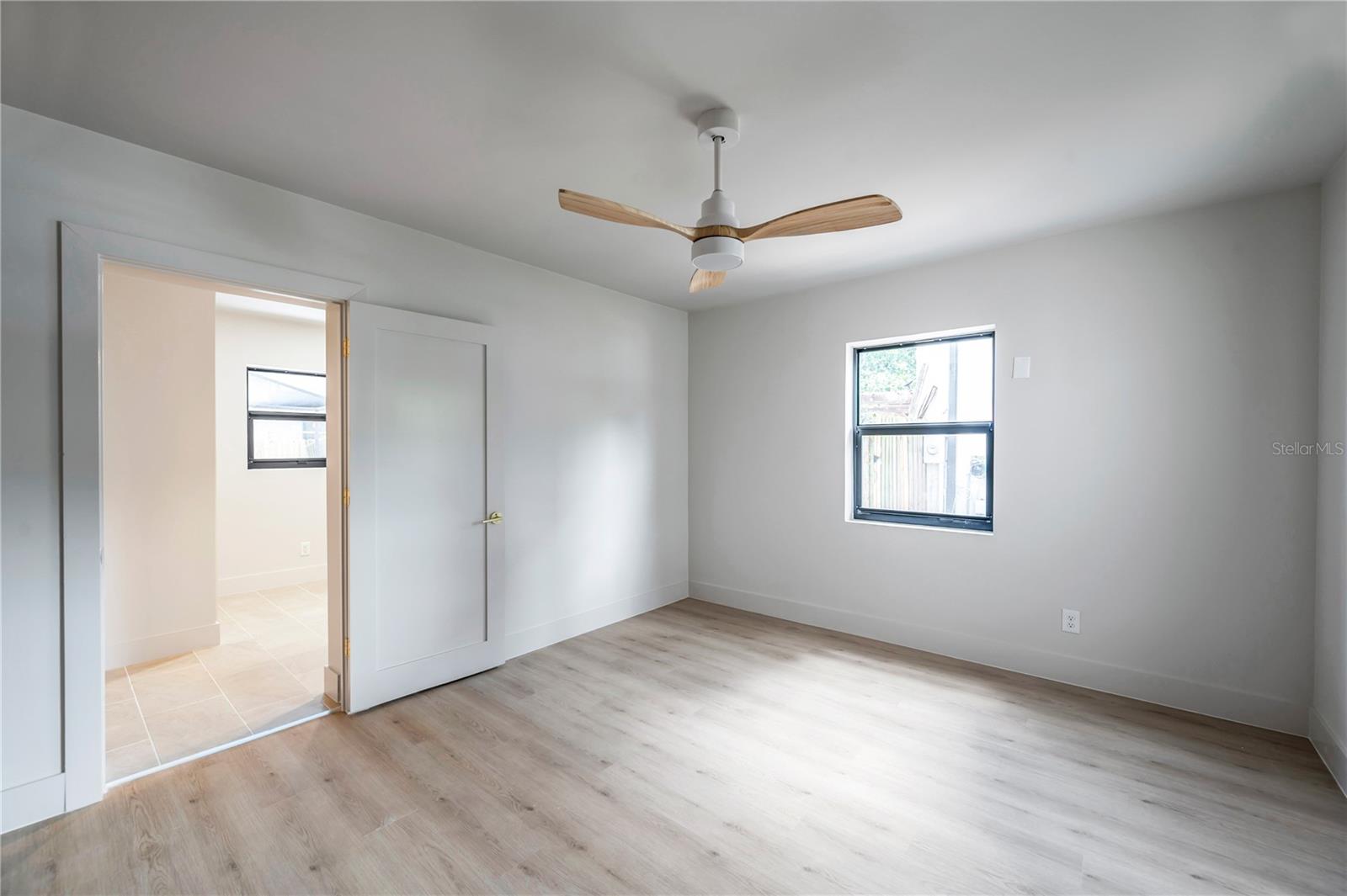 Listing photo id 60 for 4504 Lamb Avenue