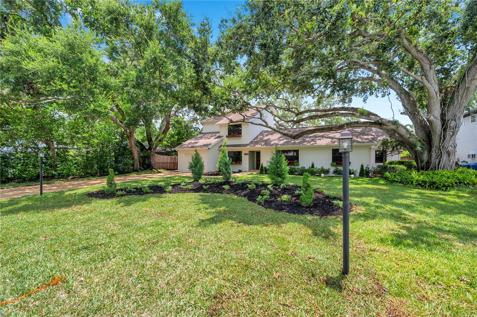 Listing photo id 5 for 4504 Lamb Avenue