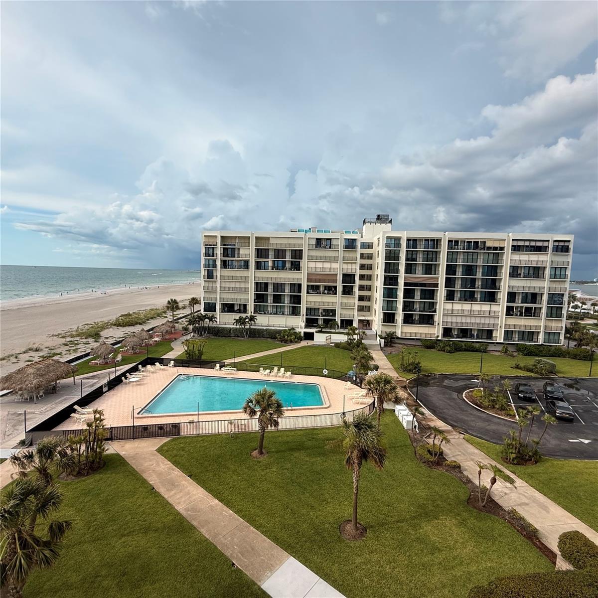 Image 17 of 21 For 1430 Gulf Boulevard 511