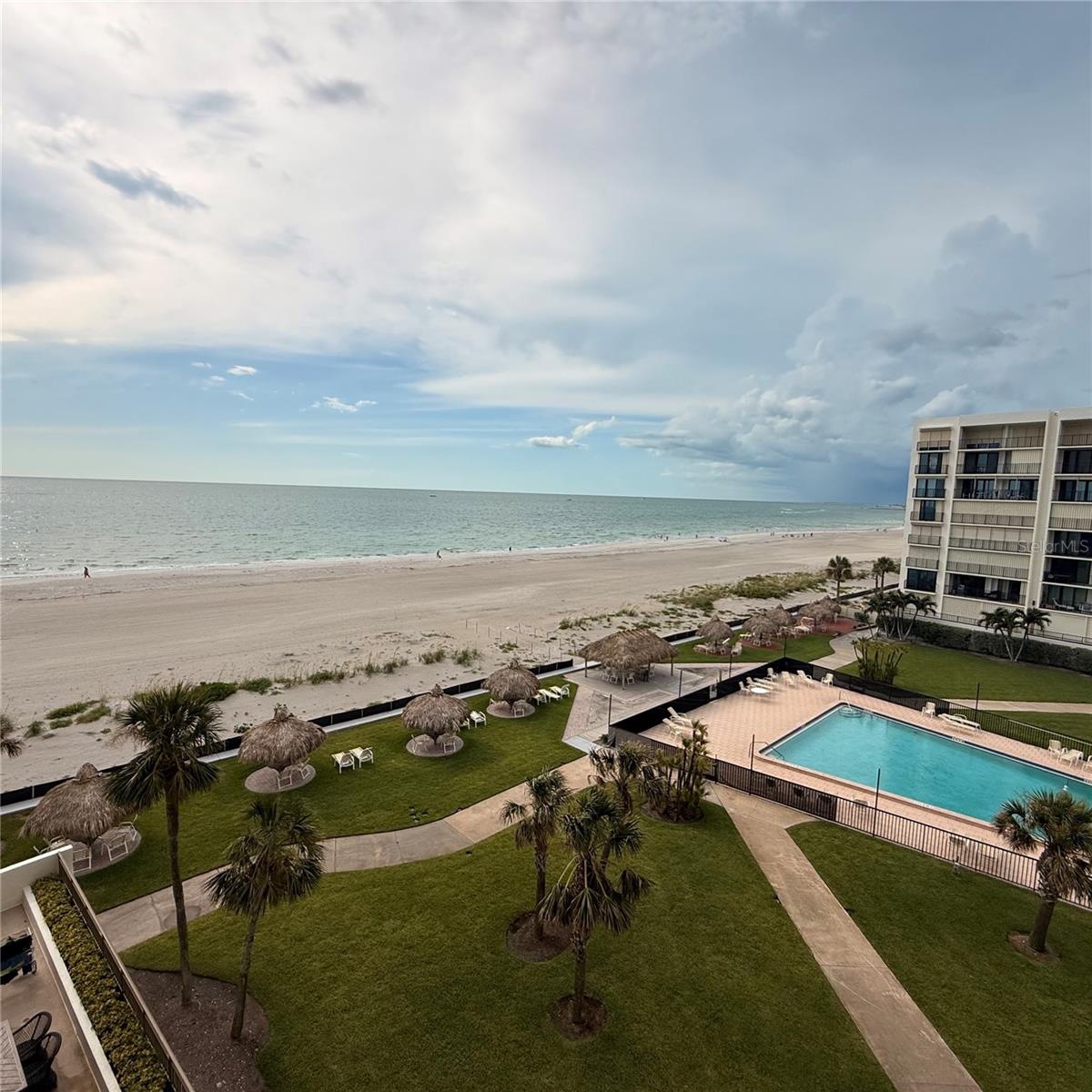 Image 18 of 21 For 1430 Gulf Boulevard 511