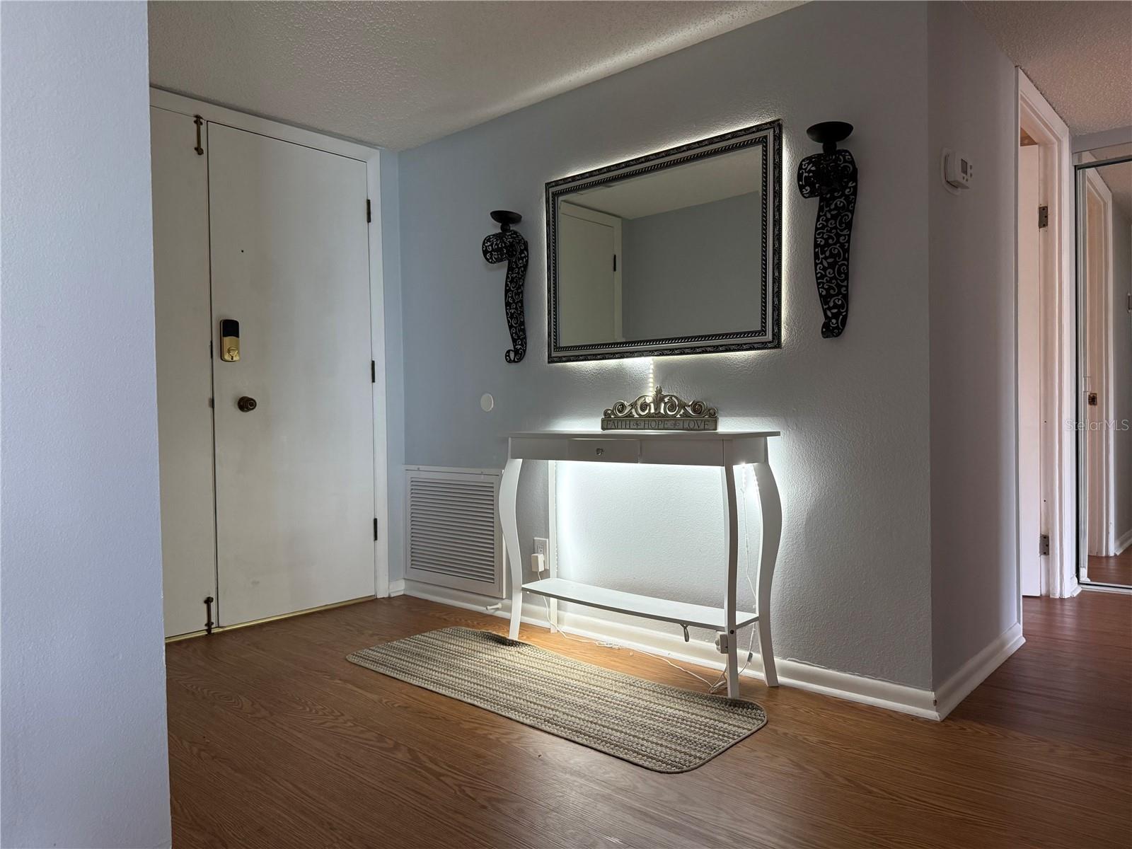 Image 9 of 21 For 1430 Gulf Boulevard 511