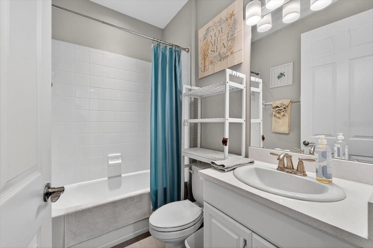 Image 14 of 40 For 9017 Spruce Creek Circle