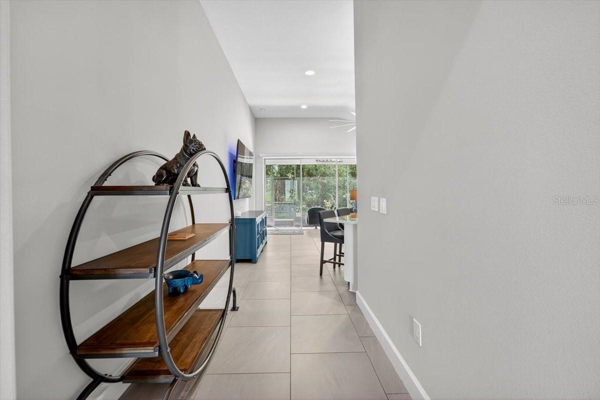 Image 16 of 40 For 9017 Spruce Creek Circle