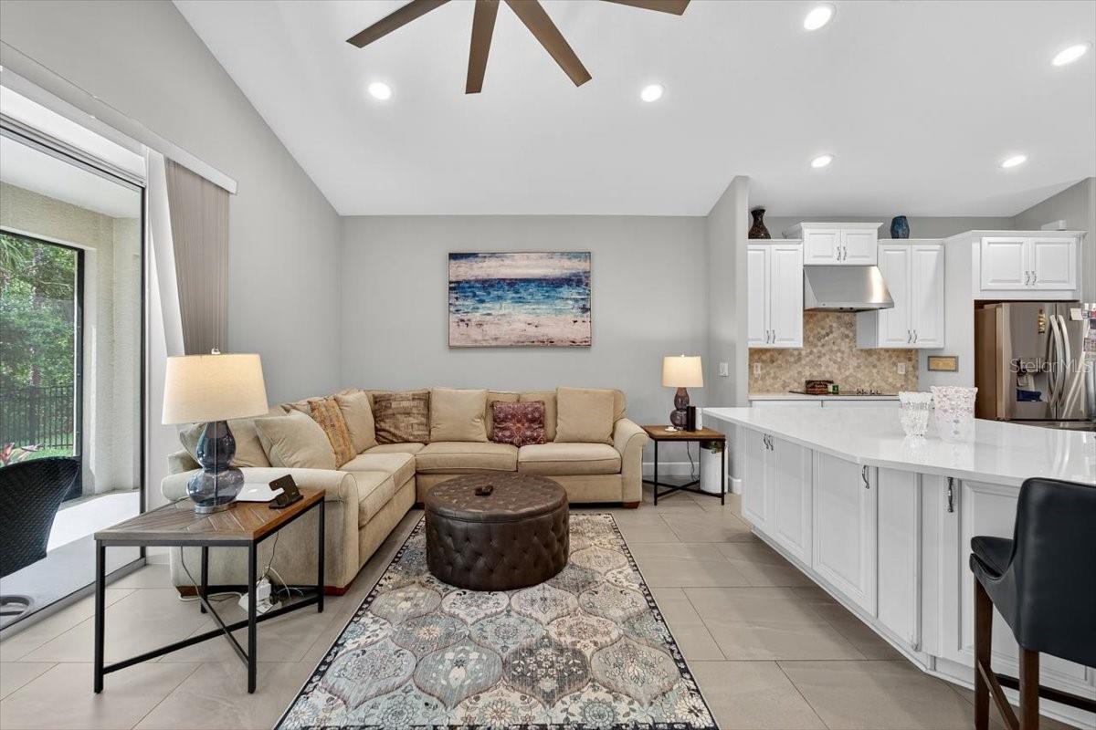 Image 19 of 40 For 9017 Spruce Creek Circle
