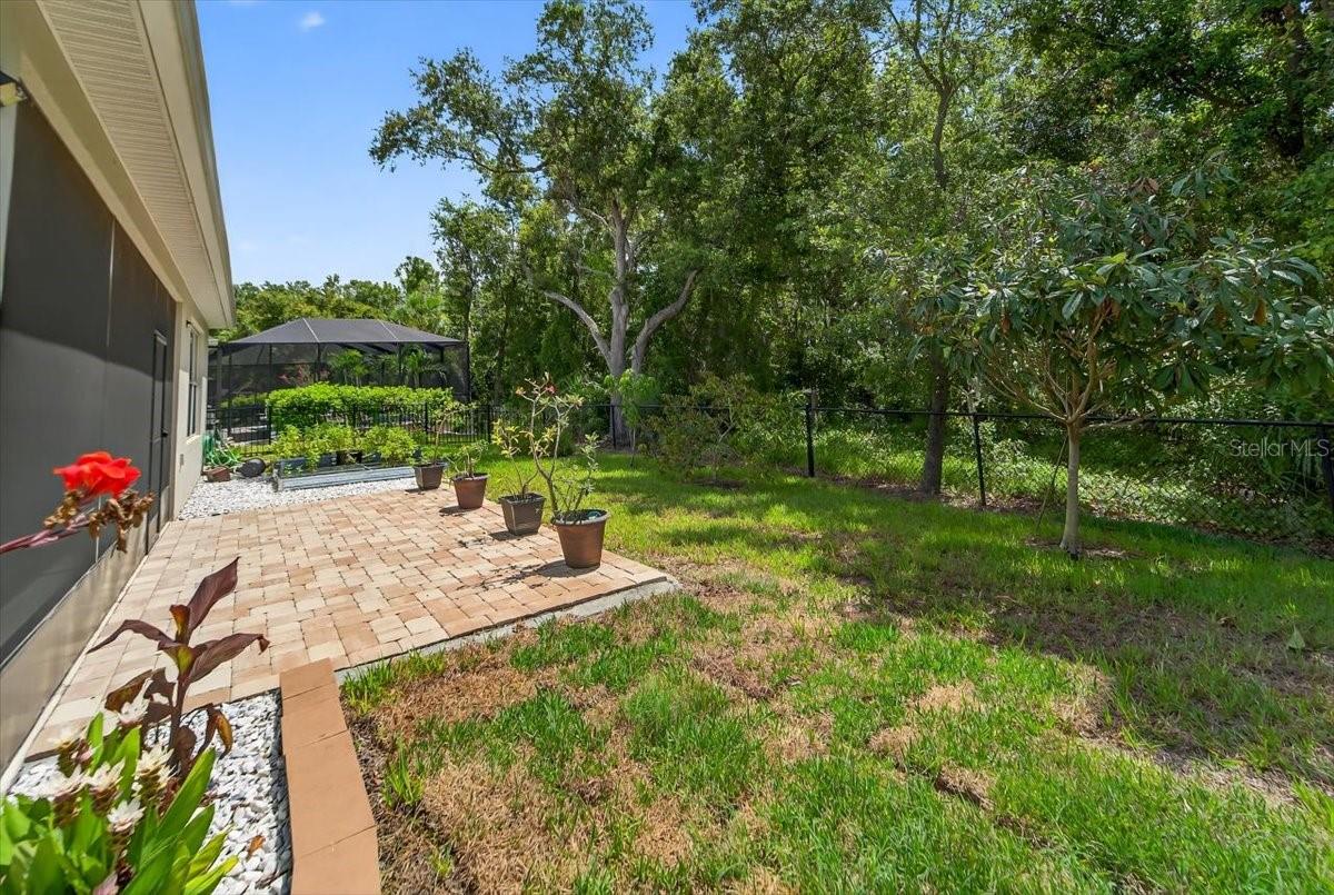 Image 35 of 40 For 9017 Spruce Creek Circle