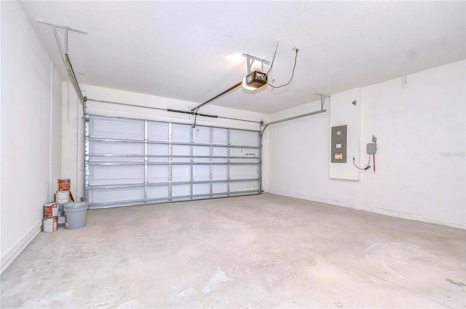 Listing photo id 18 for 9176 Forge Breeze Loop