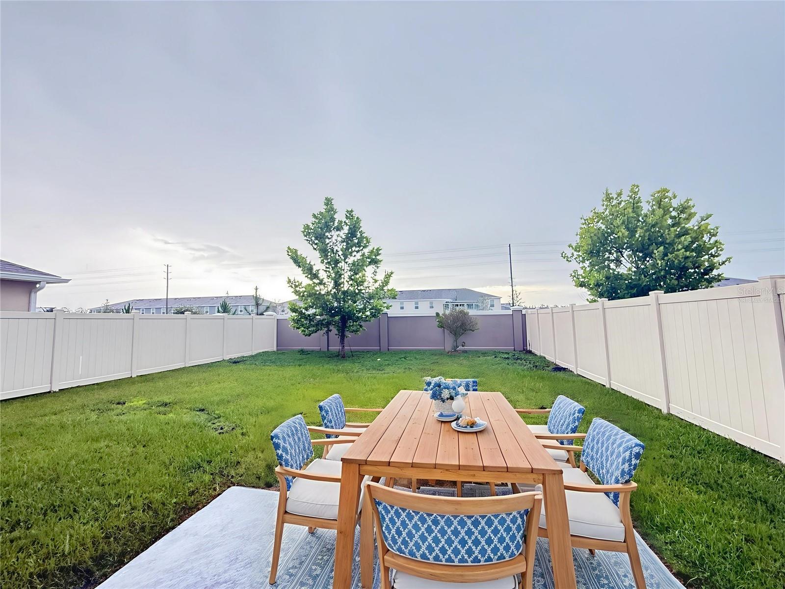 Listing photo id 19 for 9176 Forge Breeze Loop