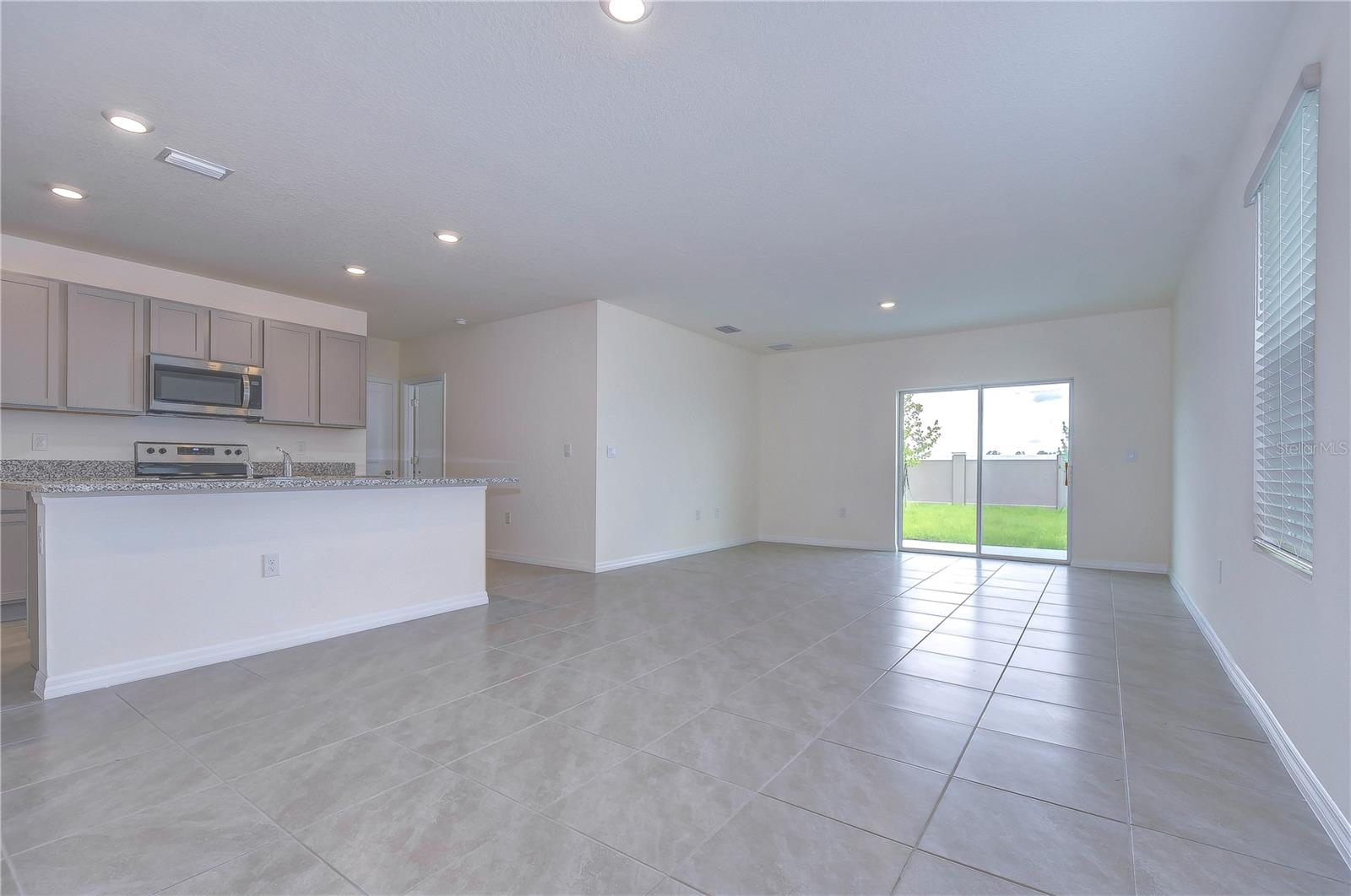 Listing photo id 1 for 9176 Forge Breeze Loop