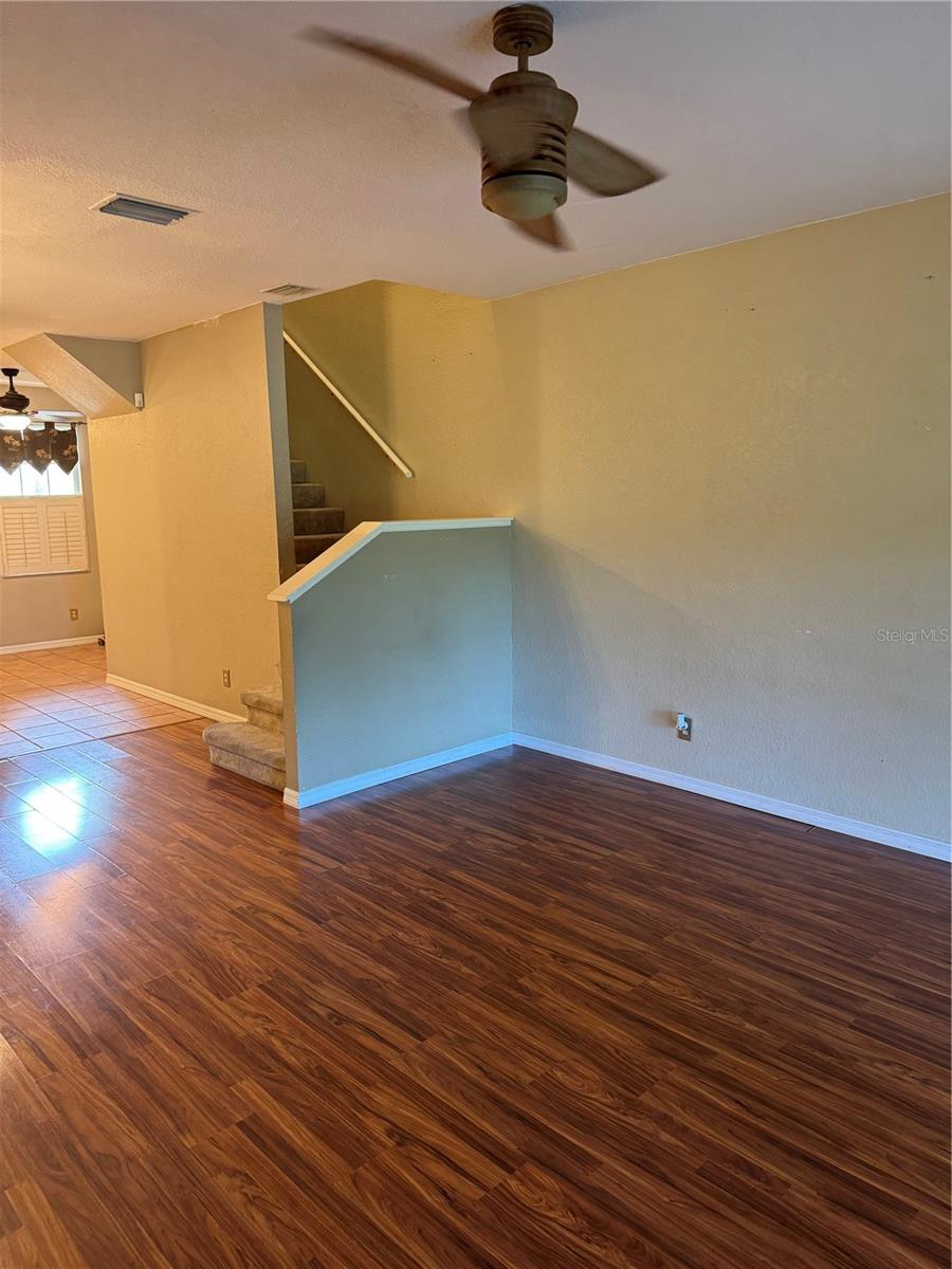 Image 11 of 60 For 1050 Starkey Road 2505