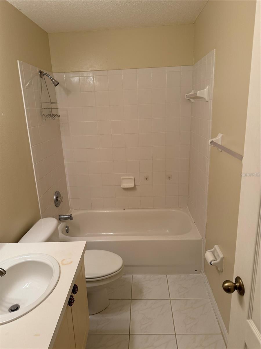 Image 31 of 60 For 1050 Starkey Road 2505