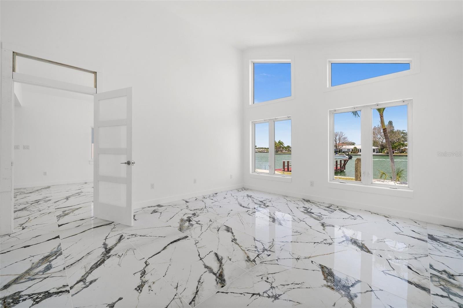 Listing photo id 39 for 600 115th Avenue