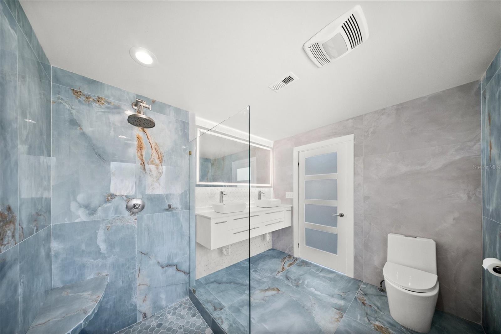 Listing photo id 65 for 600 115th Avenue