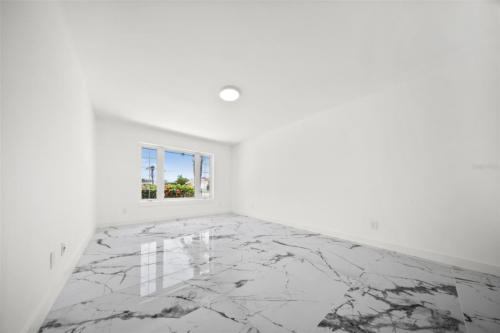 Listing photo id 67 for 600 115th Avenue