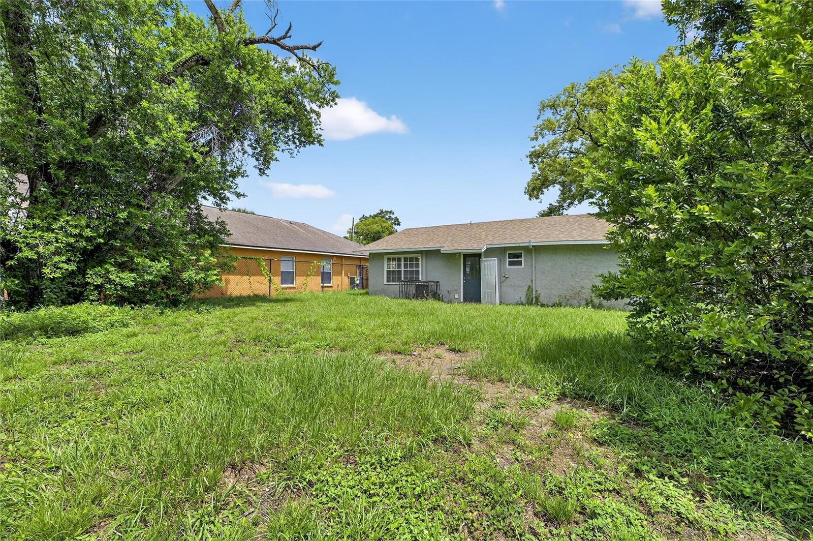 Listing photo id 25 for 3409 Comanche Avenue