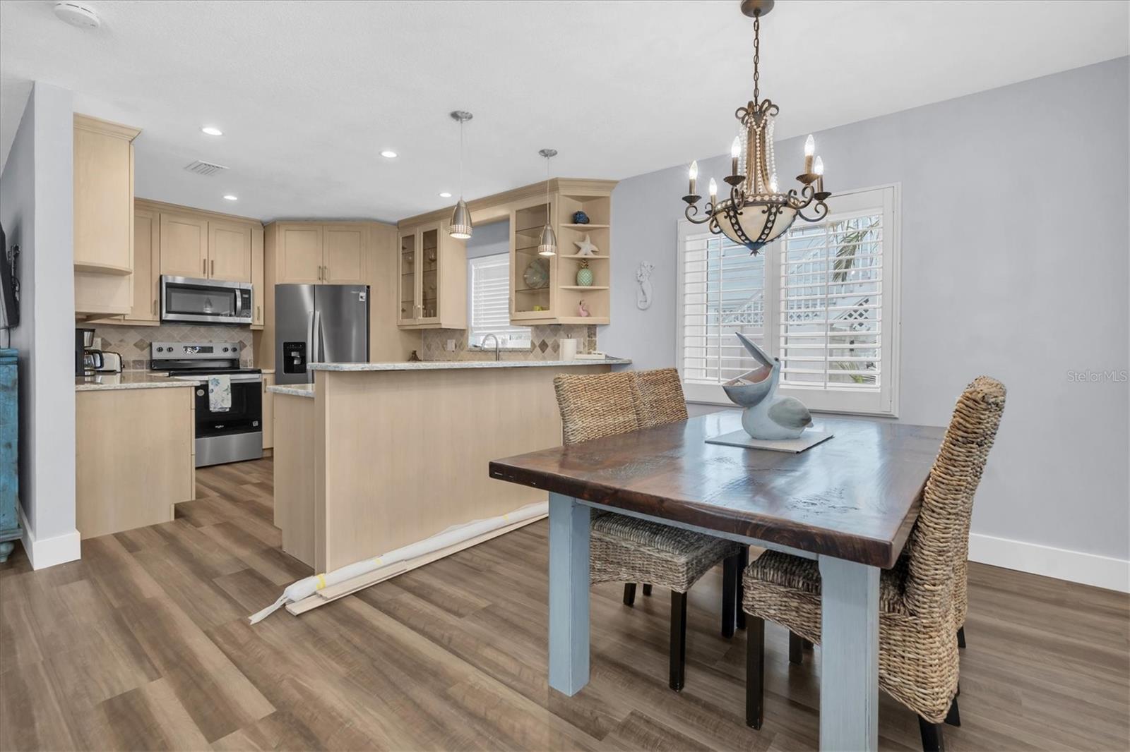 Image 11 of 32 For 528 77th Avenue