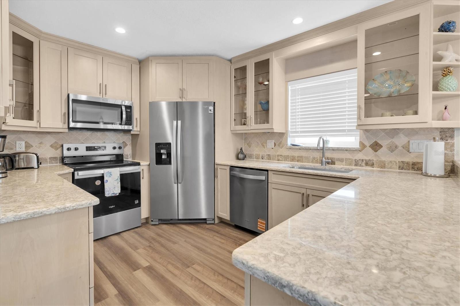 Image 12 of 32 For 528 77th Avenue