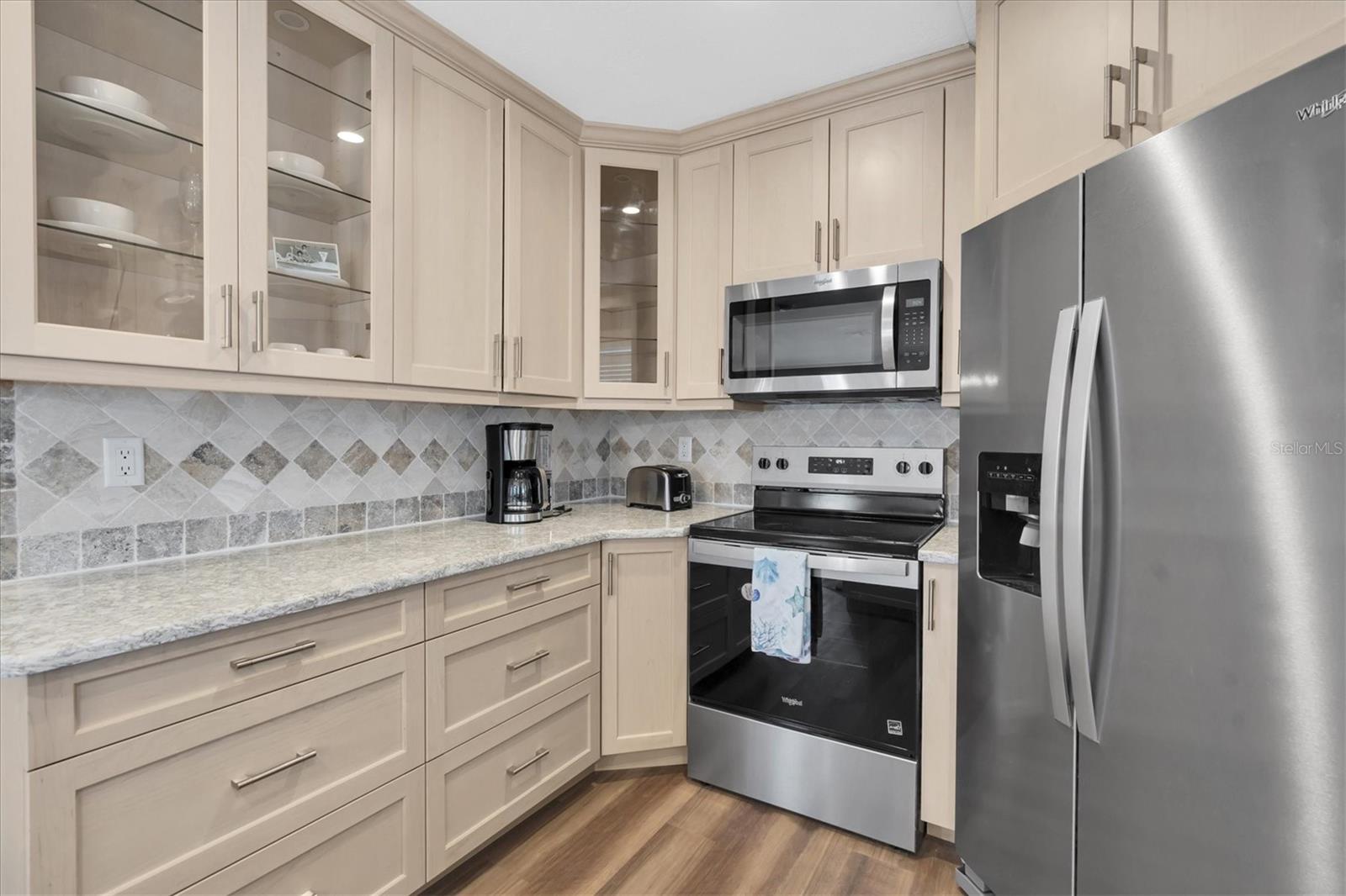 Image 13 of 32 For 528 77th Avenue