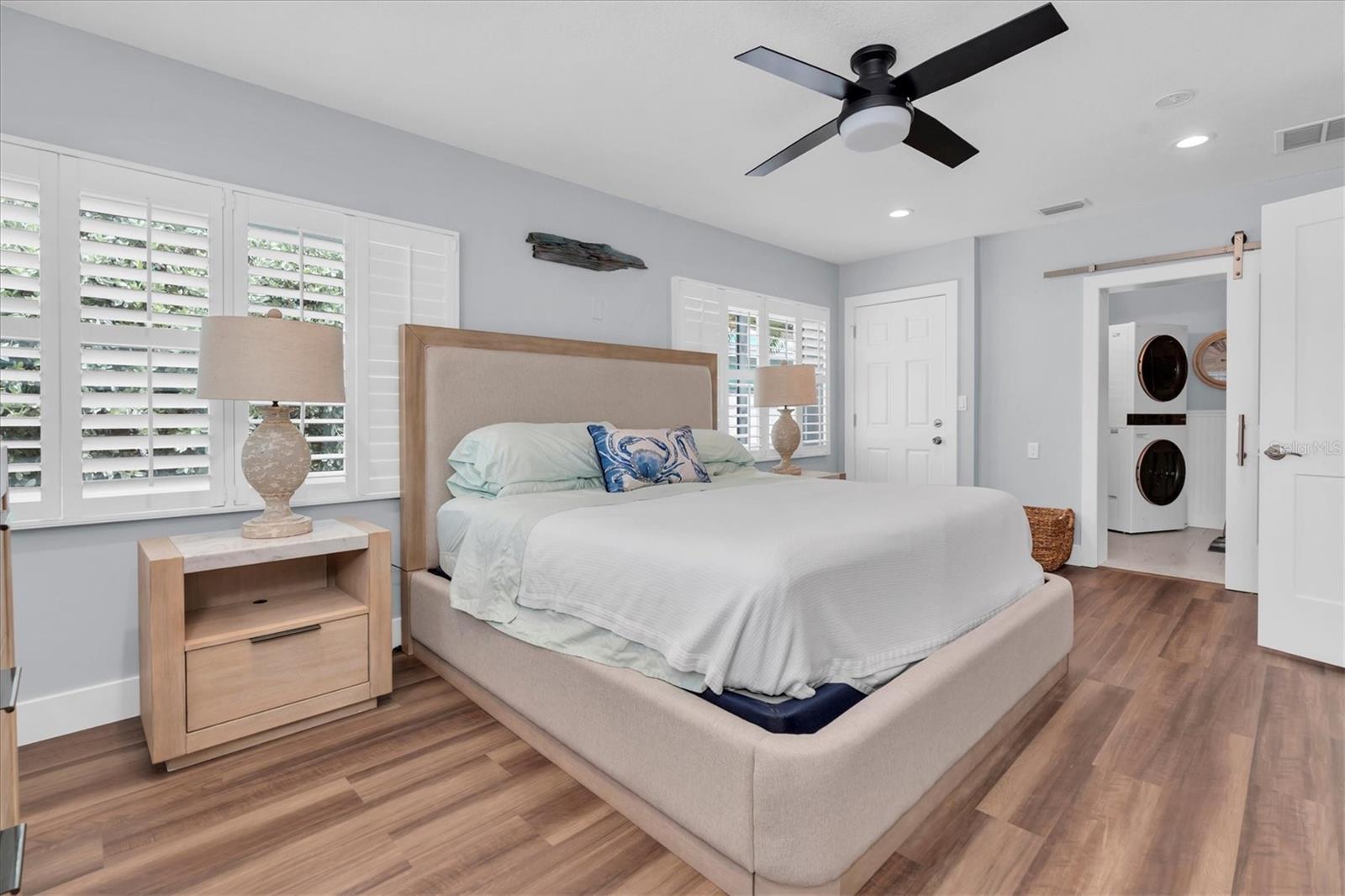 Image 17 of 32 For 528 77th Avenue