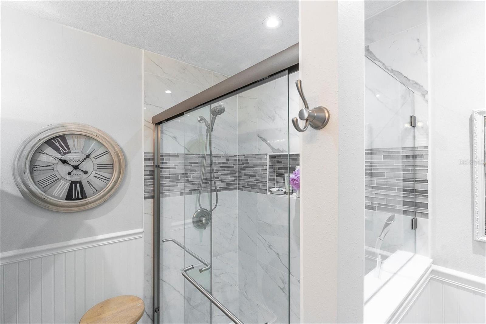 Image 20 of 32 For 528 77th Avenue