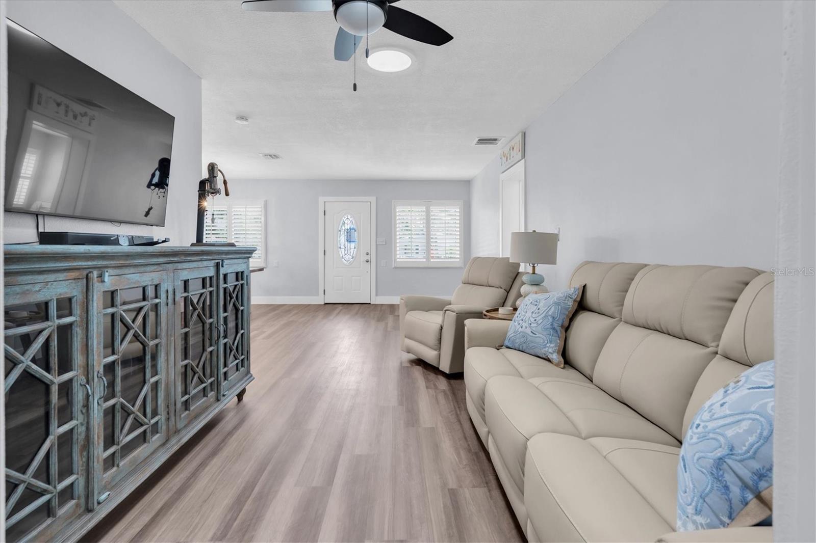 Image 7 of 32 For 528 77th Avenue