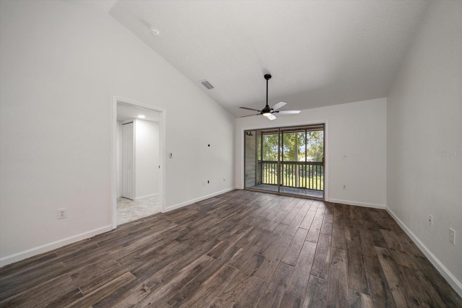 Image 11 of 38 For 2500 Winding Creek Boulevard G303