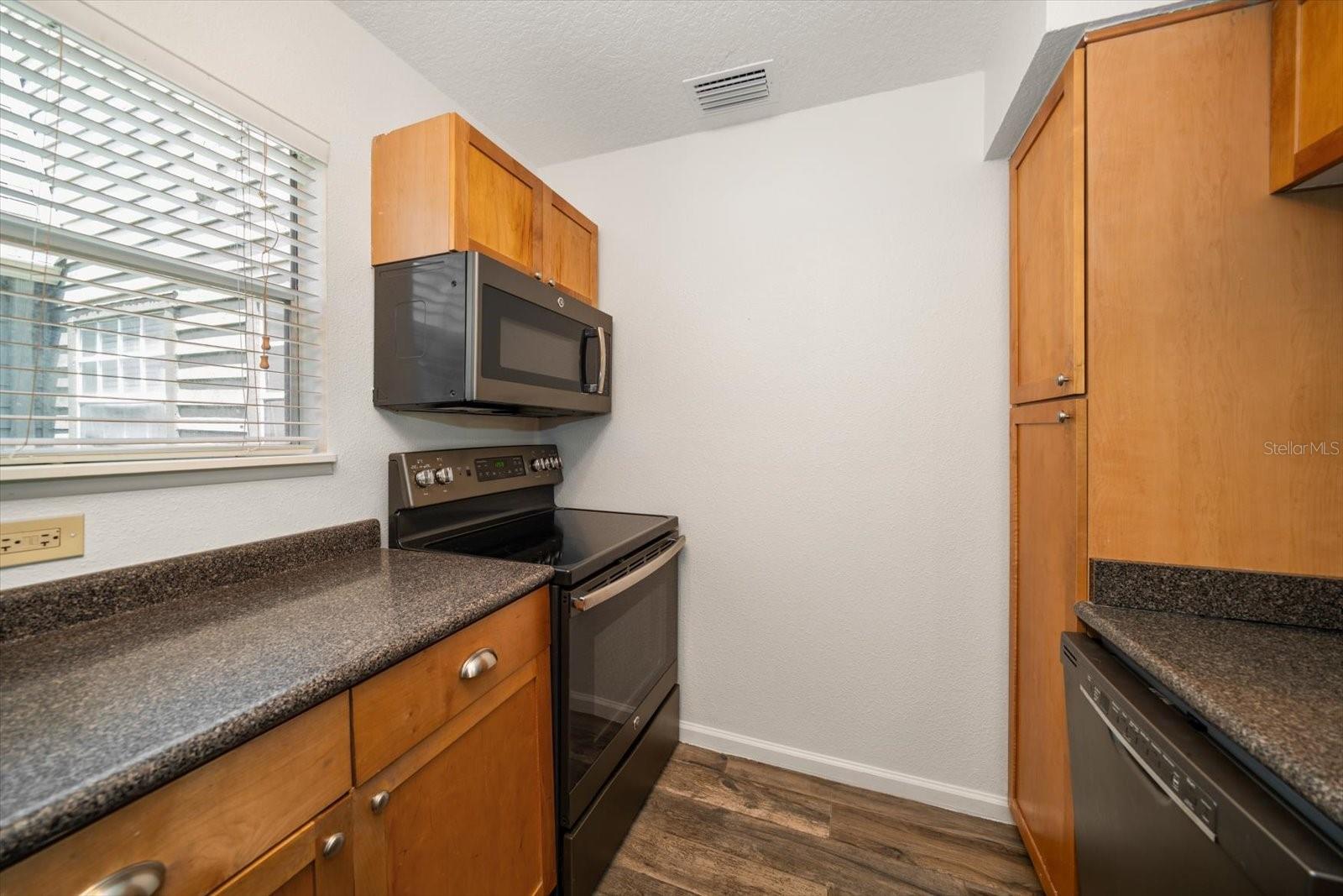 Image 5 of 38 For 2500 Winding Creek Boulevard G303
