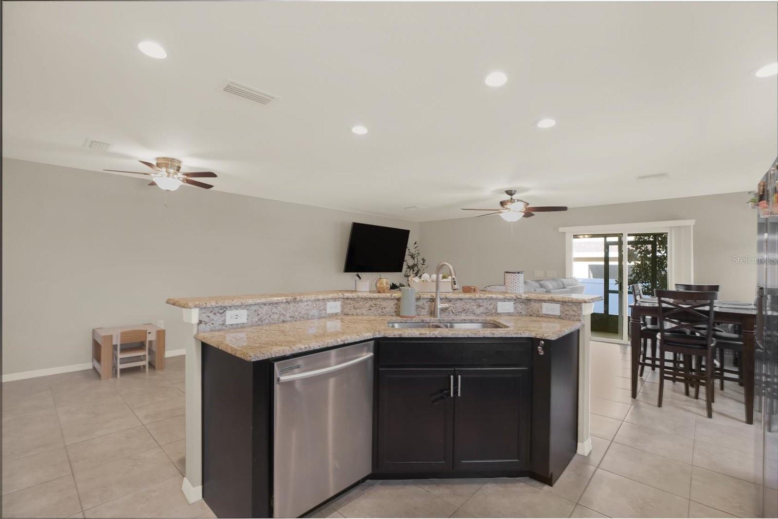 Image 5 of 18 For 13103 Logan Captiva Lane
