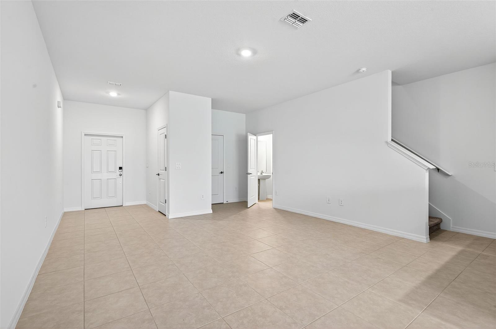 Image 6 of 41 For 11075 65th Terrace E