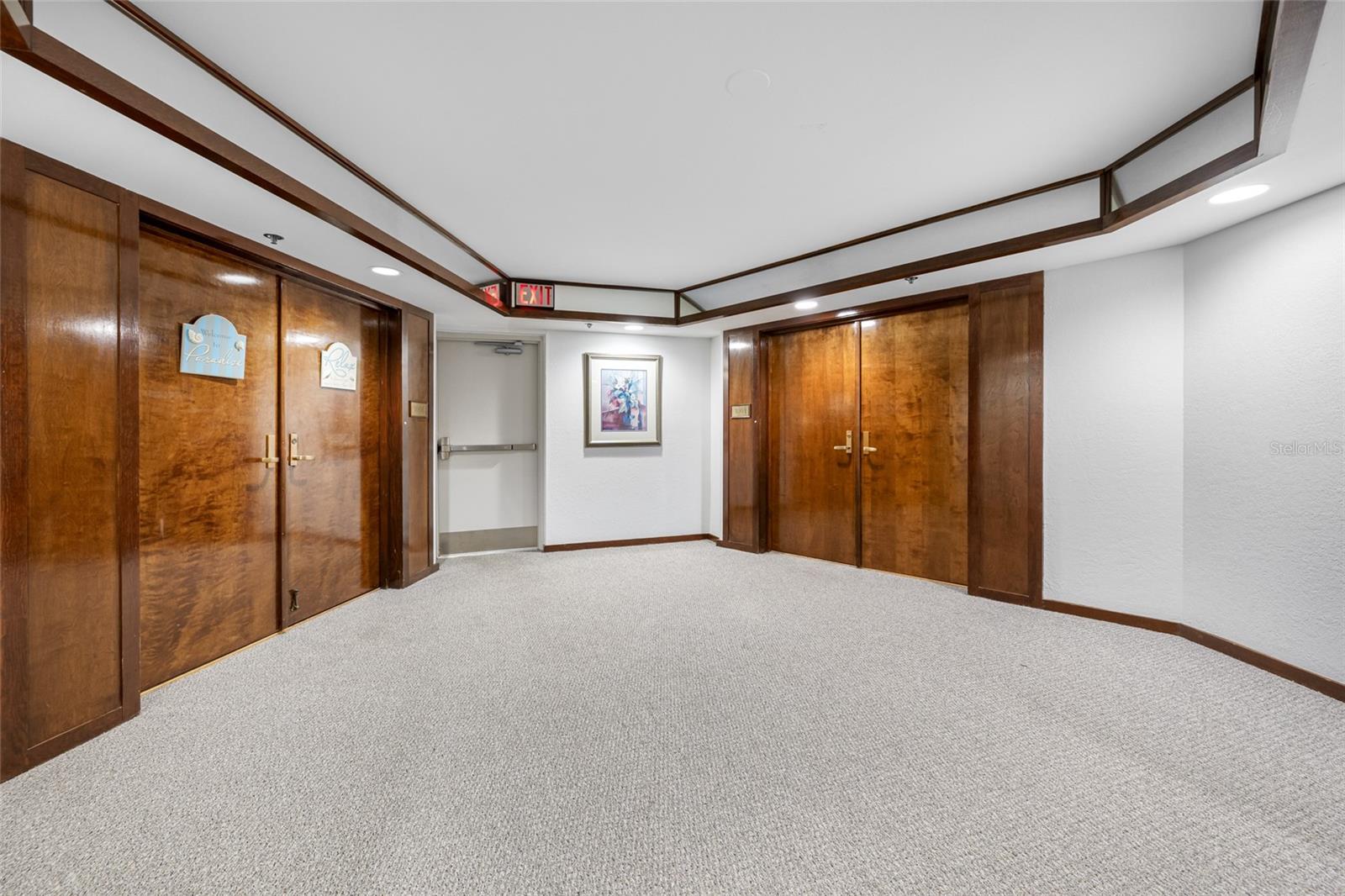 Image 15 of 81 For 1660 Gulf Boulevard 1001