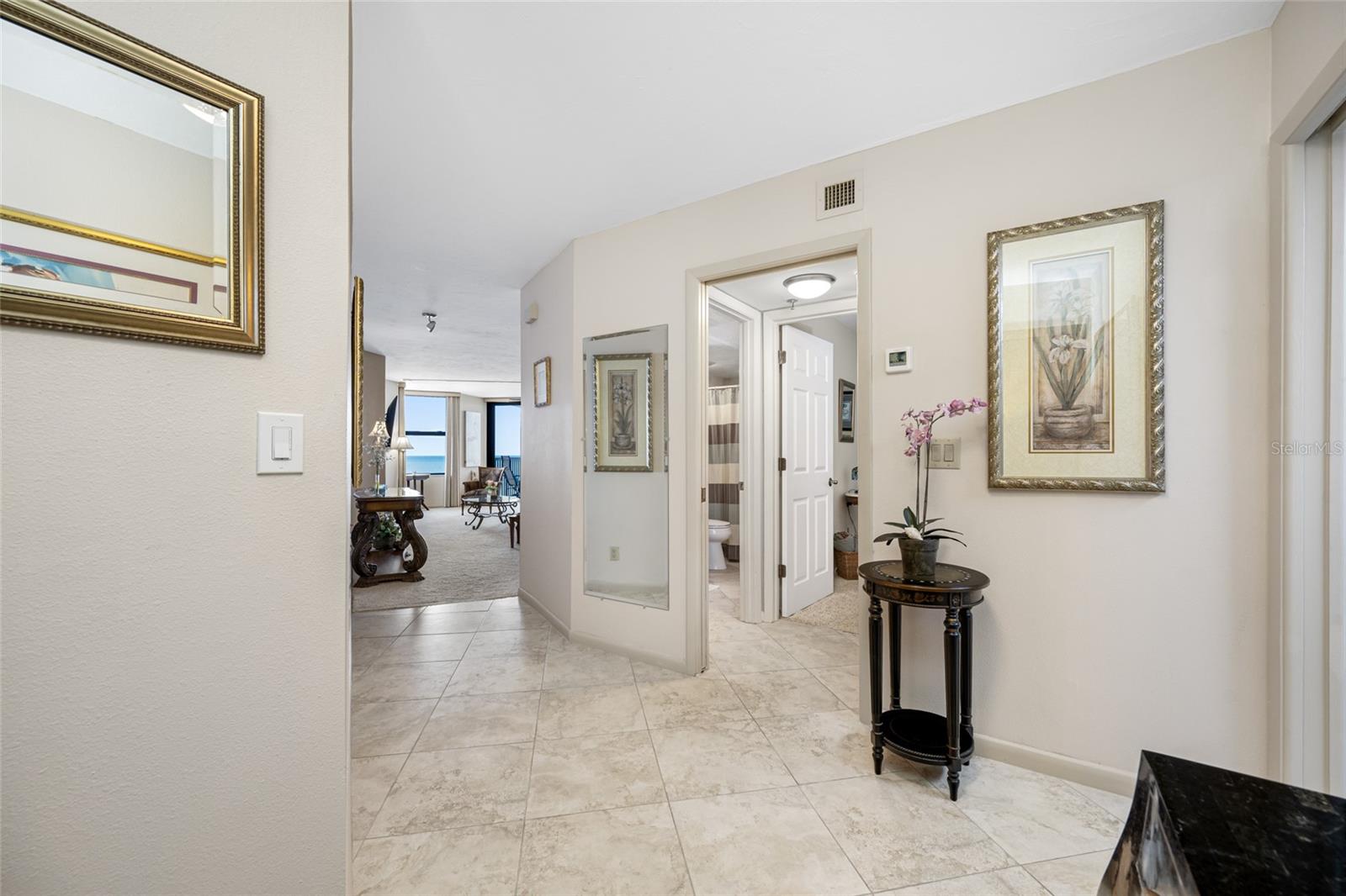 Image 17 of 81 For 1660 Gulf Boulevard 1001