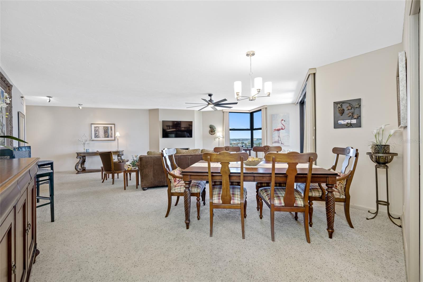 Image 23 of 81 For 1660 Gulf Boulevard 1001